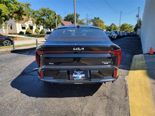 2025 Kia K4 GT-Line