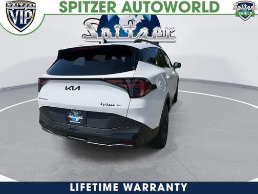 Glacial White Pearl 2026 Kia Sportage X-Line