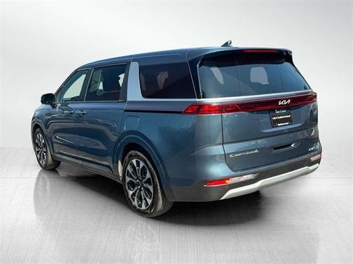2022 Kia Carnival EX