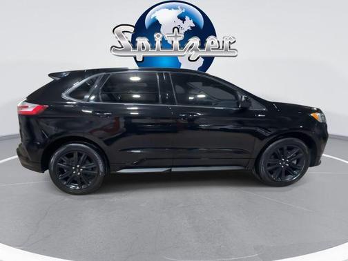 2023 Ford Edge ST Line