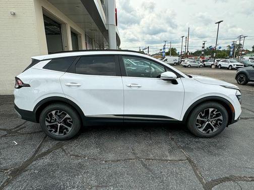 2025 Kia Sportage EX