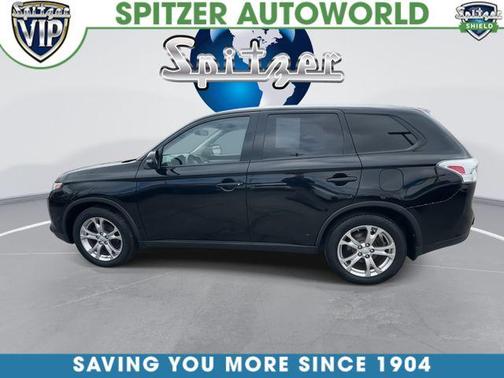 Black 2015 Mitsubishi Outlander SE