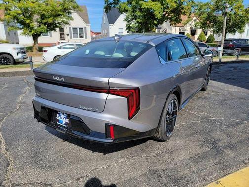 2025 Kia K4 GT-Line