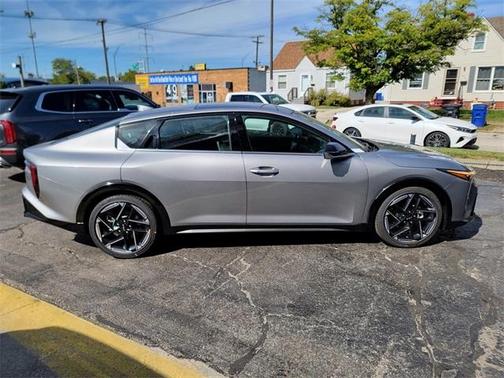 2025 Kia K4 GT-Line