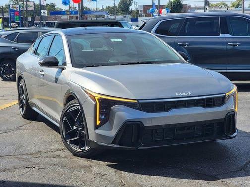 2025 Kia K4 GT-Line