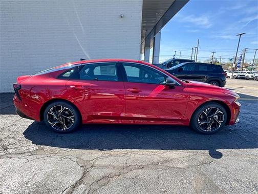 2025 Kia K5 GT-Line