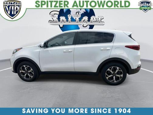Snow White Pearl 2022 Kia Sportage LX