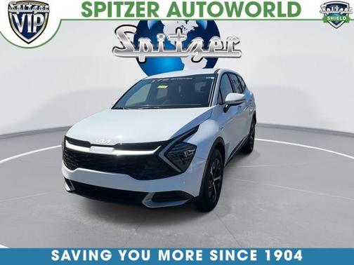 Glacial White Pearl 2025 Kia Sportage EX
