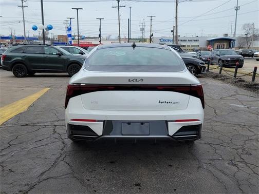 2025 Kia K5 GT-Line