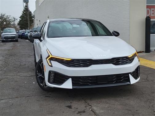 2025 Kia K5 GT-Line