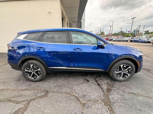 2025 Kia Sportage EX