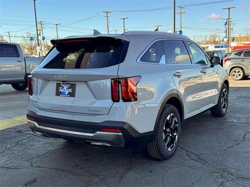 2025 Kia Sorento S