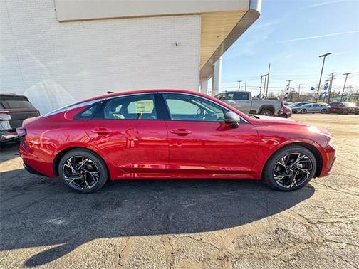 2025 Kia K5 GT-Line