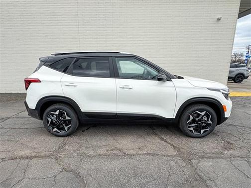 2025 Kia Seltos S