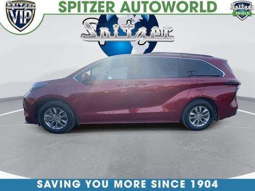 2026 Toyota Sienna LE