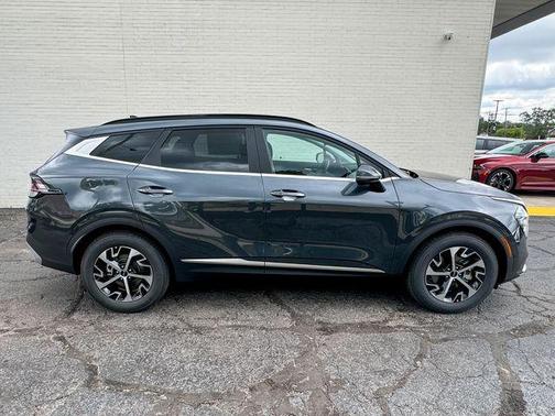 2025 Kia Sportage EX