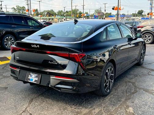2025 Kia K5 EX