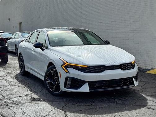 2025 Kia K5 GT-Line