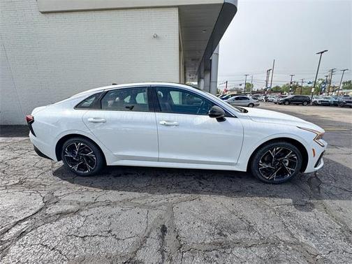 2025 Kia K5 GT-Line