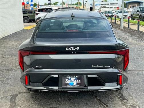2025 Kia K4 GT-Line