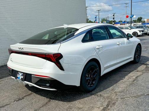 2025 Kia K5 LXS