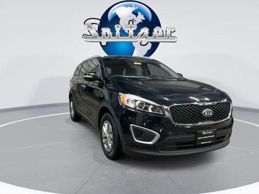 2018 Kia Sorento LX