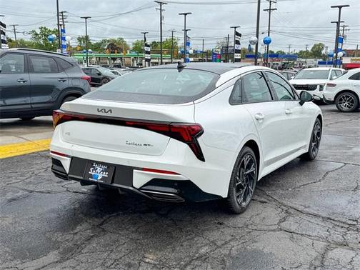 2025 Kia K5 GT-Line