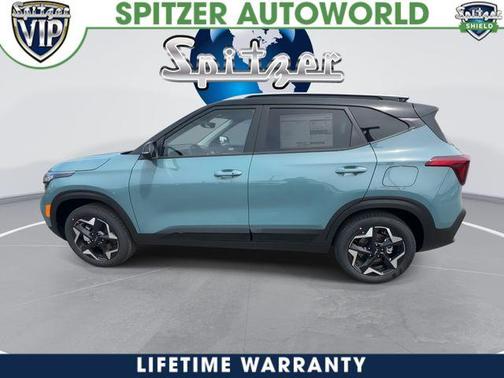 Blue / Black 2026 Kia Seltos S