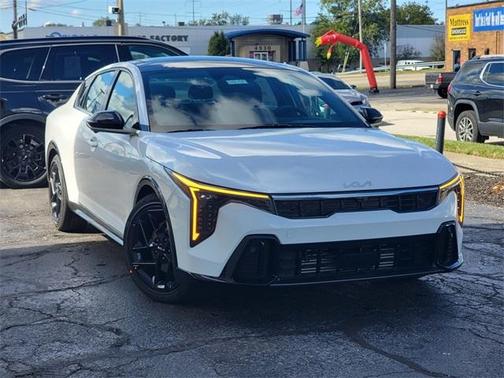 2025 Kia K4 GT-Line Turbo