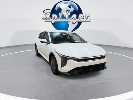2025 Kia K4 LX