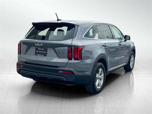 2023 Kia Sorento LX