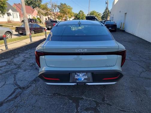 2025 Kia K4 LXS