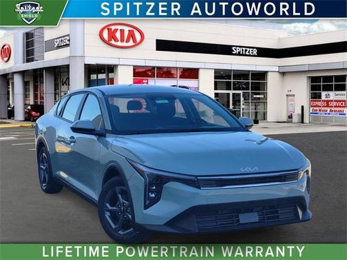 2025 Kia K4 LXS