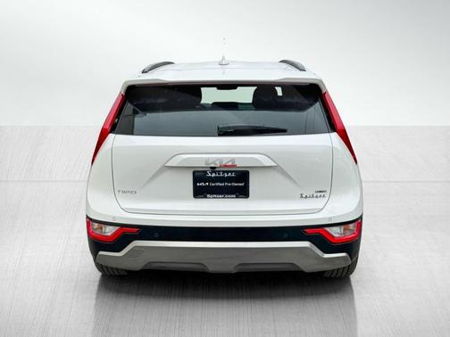 2024 Kia Niro EX Touring