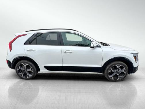 2024 Kia Niro EX Touring