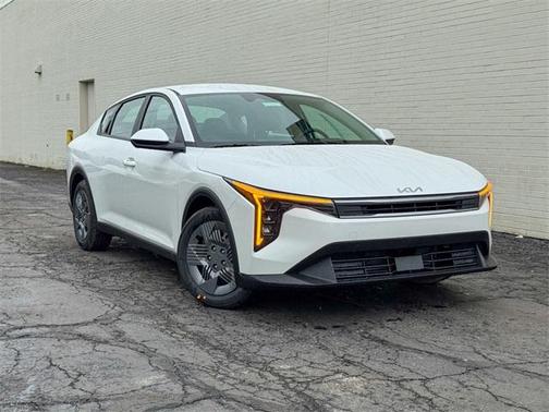 2025 Kia K4 LX