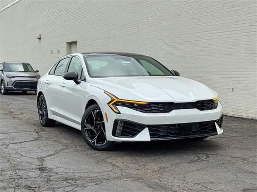 2025 Kia K5 GT-Line