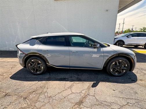 2025 Kia EV6 Wind