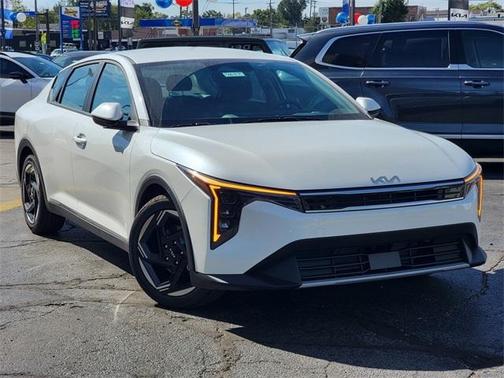 2025 Kia K4 EX