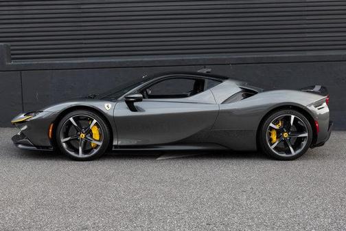 2023 Ferrari SF90 Stradale Coupe