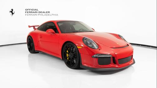 Guards Red 2015 Porsche 911 GT3