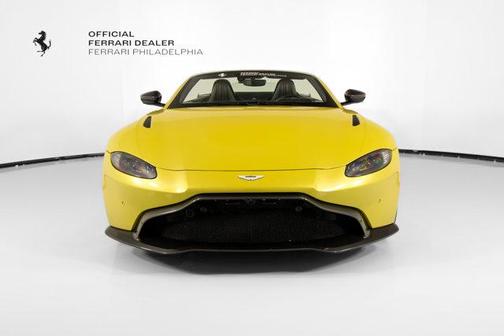 2021 Aston Martin Vantage Roadster