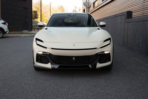 2025 Ferrari Purosangue AWD