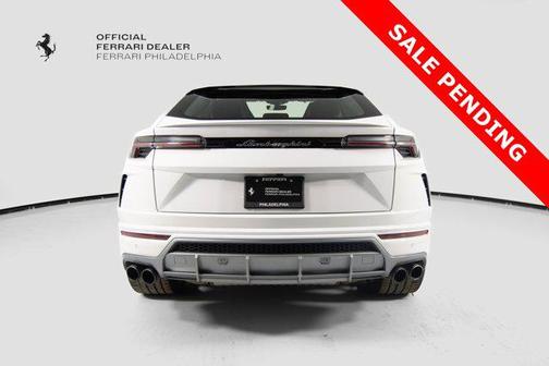 2022 Lamborghini Urus AWD