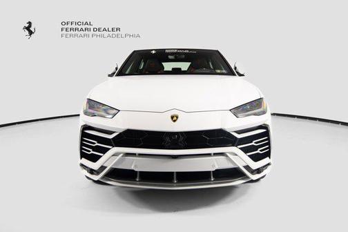 2022 Lamborghini Urus AWD