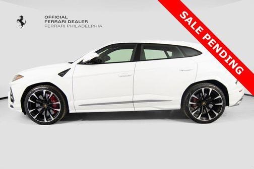 2022 Lamborghini Urus AWD