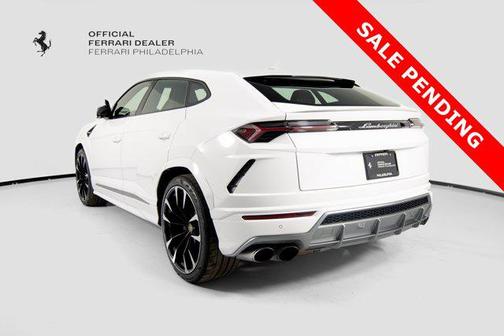 2022 Lamborghini Urus AWD