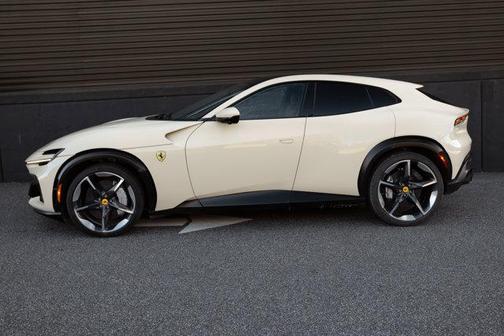 Avorio 2025 Ferrari Purosangue AWD