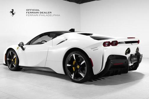 2022 Ferrari SF90 Stradale Coupe