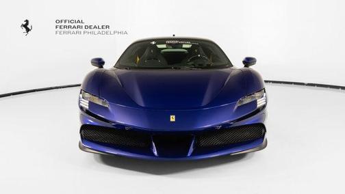 Blu Elettrico 2023 Ferrari SF90 Stradale Coupe